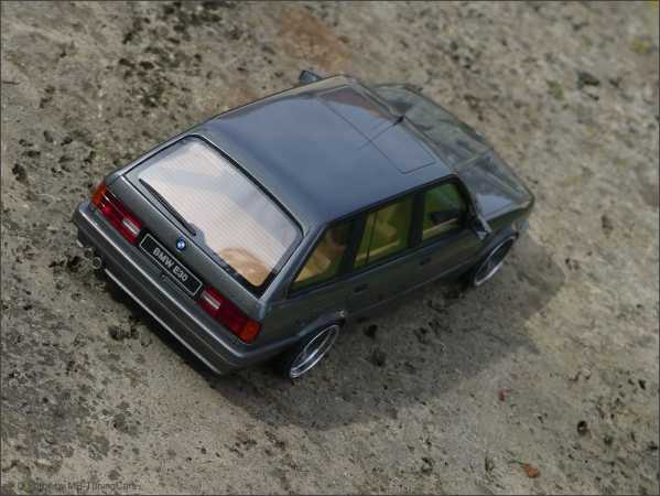 1:18 BMW E30 Touring M-Pack Schnitzer Optik - Grau Edition = OVP